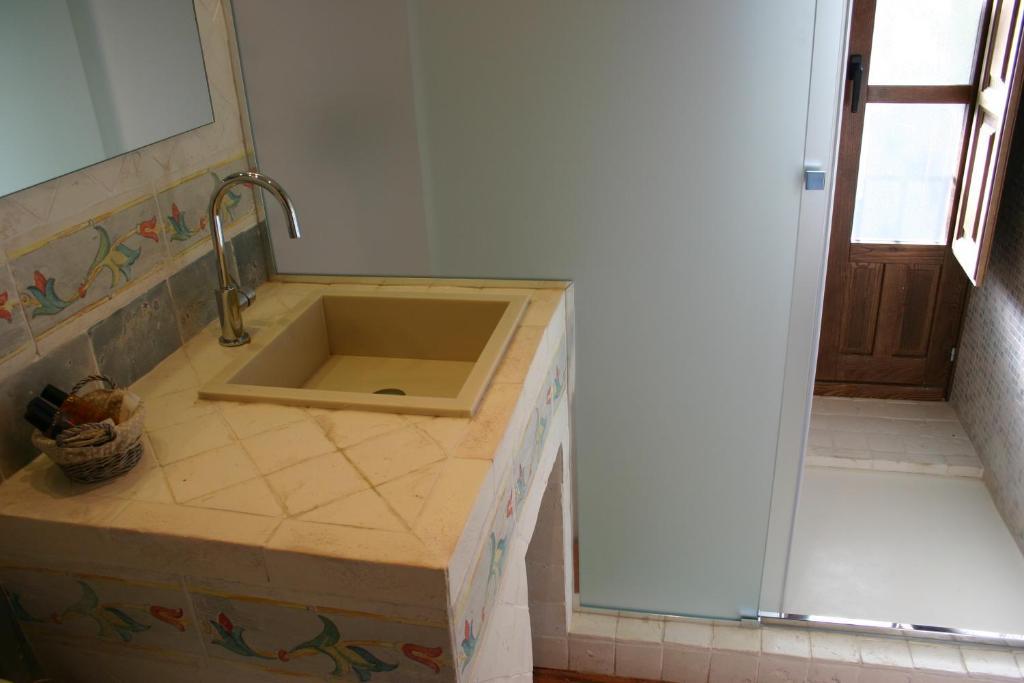 Hostal Santa Maria De Ubeda Екстериор снимка