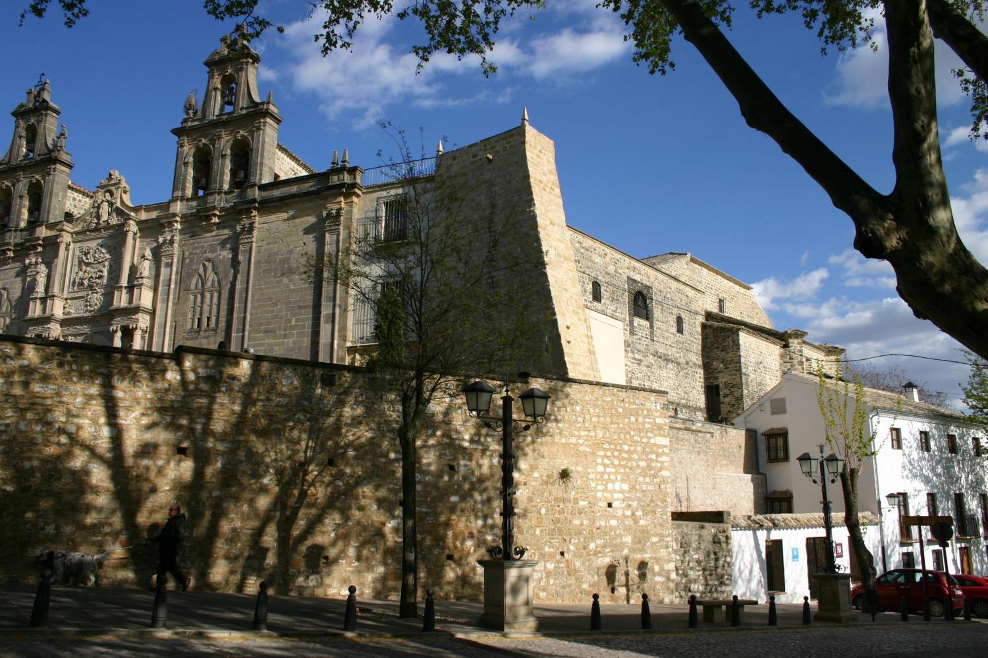 Hostal Santa Maria De Ubeda Екстериор снимка